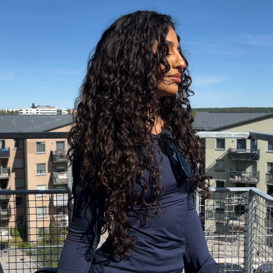 Seamless clip-ins (Curly, Wavy, Coily)